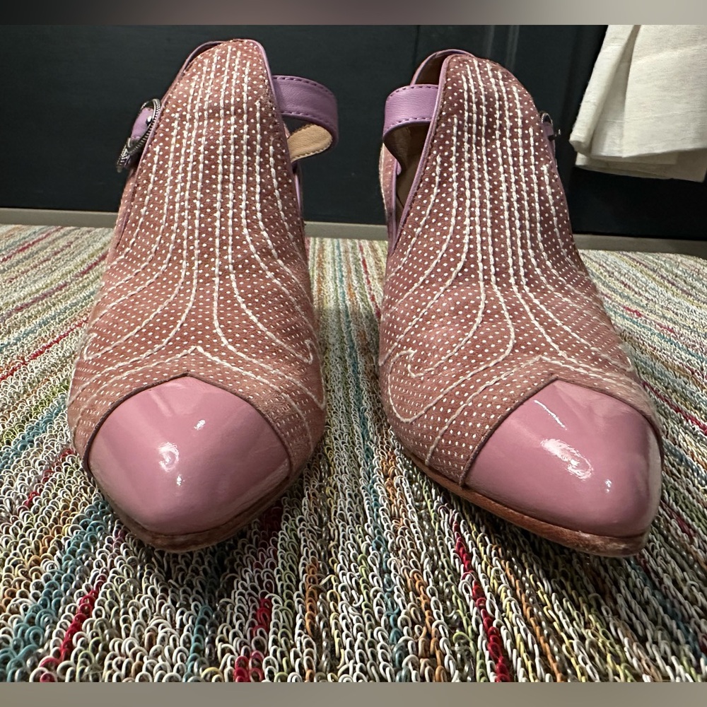 John Fluevog Poser Somani T-strap Heels - Picture 7 of 16